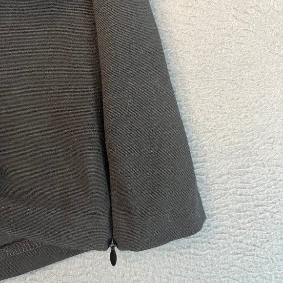 Talbots Petite Medium Black Boat Neck Top Ivory Trim Pearl Button Cuff Shirt NWI - Picture 4 of 9